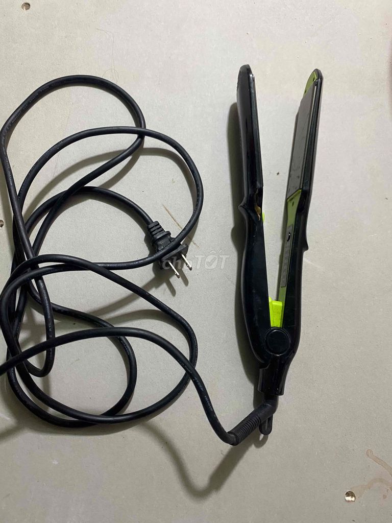 Máy duỗi tóc Reallife F-802A Đen. Mua bán Nội thất, đồ gia dụng khác tại Quận Bình Thạnh Tp Hồ Chí Minh được đăng bởi An Nhiên hình 1