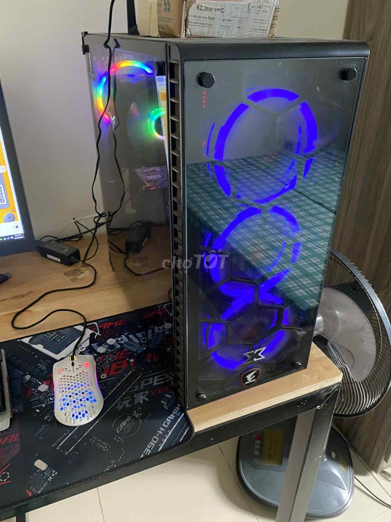 Cần bán bộ pcchip ryzen5 3500 ram16gb card 960 2Gb