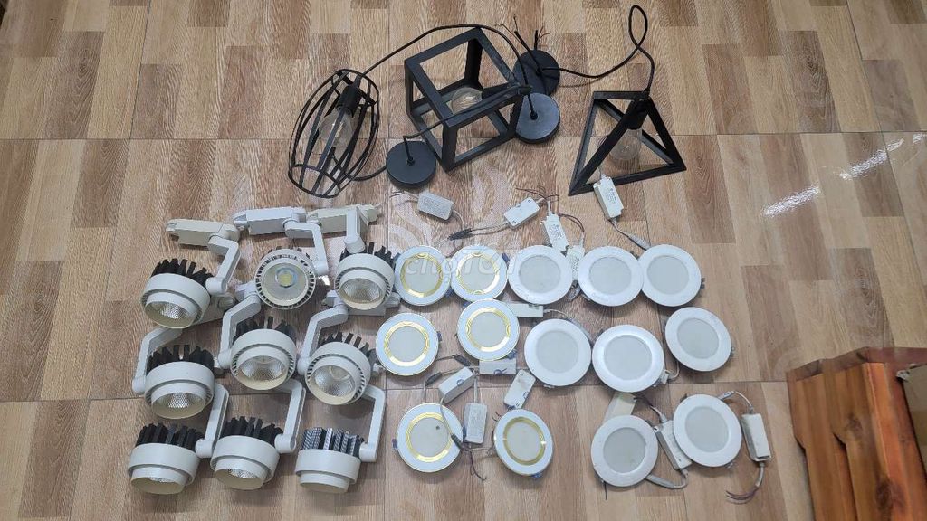Đèn LED trang trí Rạng Đông Trắng Đen. Mua bán Đèn tại Quận Hà Đông Hà Nội được đăng bởi Bùi Nam hình 1