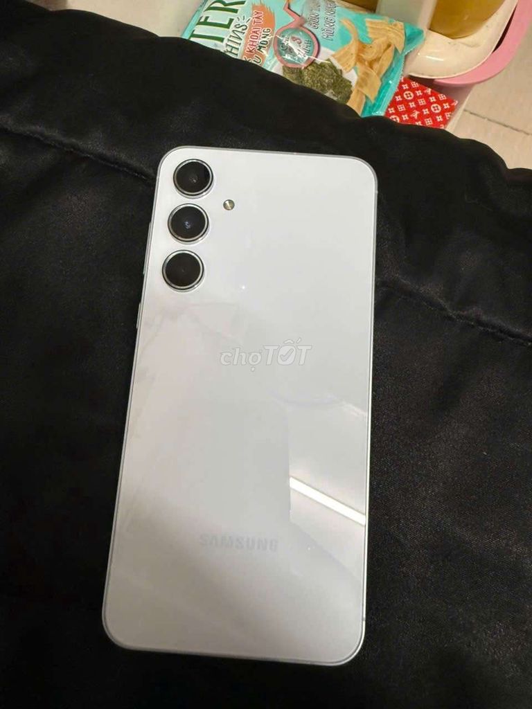 Samsung A55 5G 256GB Trắng. Mua bán Điện thoại tại Quận Bình Thạnh Tp Hồ Chí Minh được đăng bởi trang hình 1