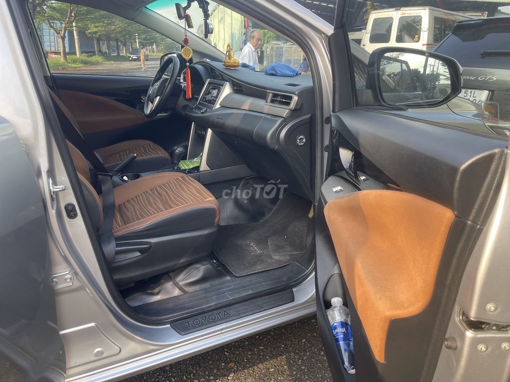 Toyota Innova 2016 2.0G Bạc 66.000 km. Mua bán Ô tô tại Quận Bình Tân Tp Hồ Chí Minh được đăng bởi  tấn đạt hình 3