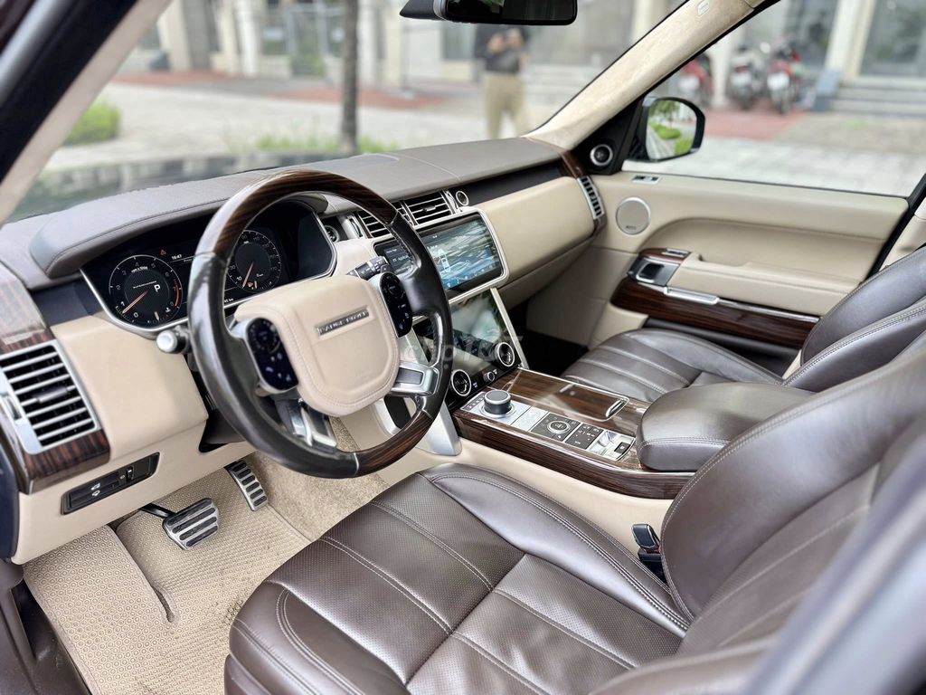 RANGE ROVER AUTOBIOGRAPHY LWB 5.0 2014 Độ Full SV.. Mua bán Ô tô tại Quận Tây Hồ Hà Nội được đăng bởi Nguyễn Hoàng Sơn hình 9