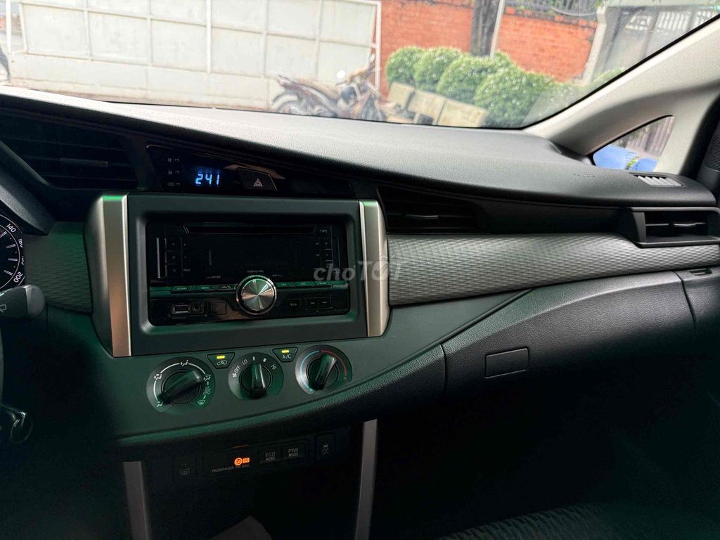 Toyota Innova 2018 2.0E - 49000 km 7 c số sàn. Mua bán Ô tô tại Quận Bình Thạnh Tp Hồ Chí Minh được đăng bởi phuongneo hình 4