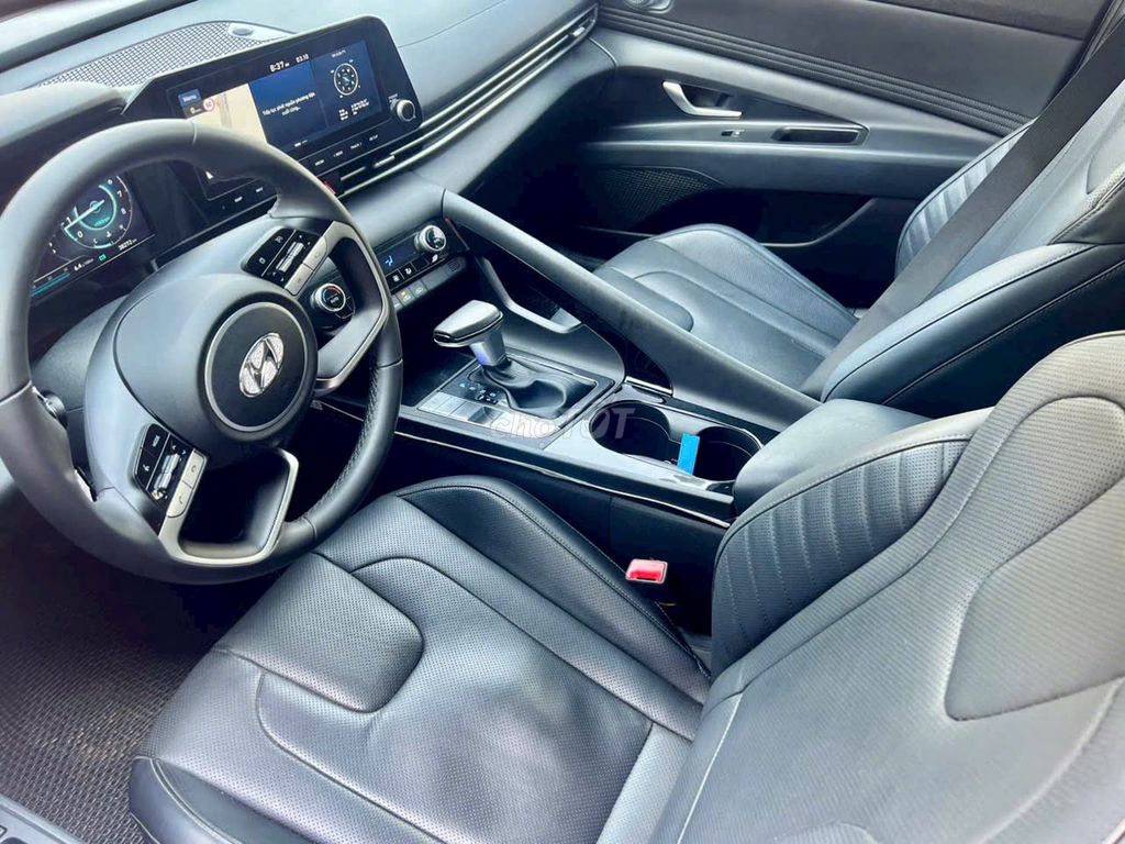 Hyundai Elantra 2023 1.6 AT Đặc biệt - xe gia đình. Mua bán Ô tô tại Quận Tân Phú Tp Hồ Chí Minh được đăng bởi Nguyễn Tân Xe Lướt  hình 9
