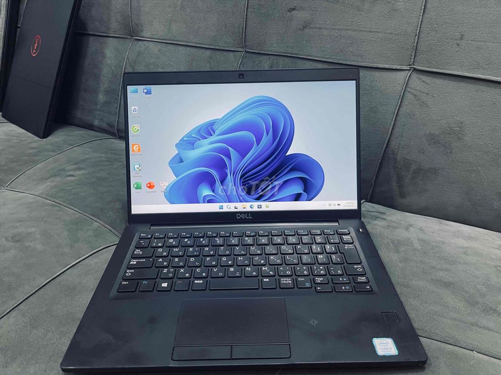 Dell Latitude 7390 i5-8th 8GB/256GB Đen. Mua bán Laptop tại Thị xã Tân Uyên Bình Dương được đăng bởi lê âu hình 1