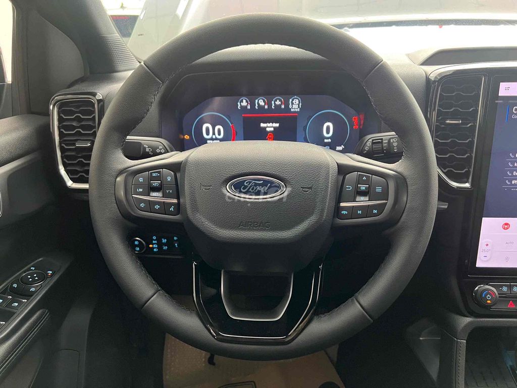 Everest titan 2024. Mua bán Ô tô tại Thành phố Thủ Đức Tp Hồ Chí Minh được đăng bởi Phong Lê hình 8