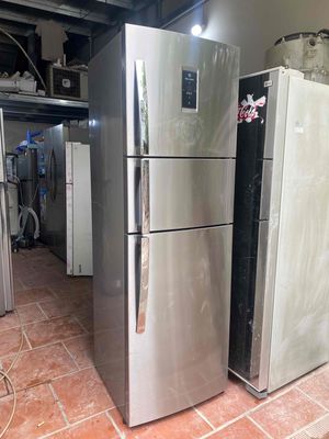 tủ lạnh electrolux 335l có ngăn đông mềm