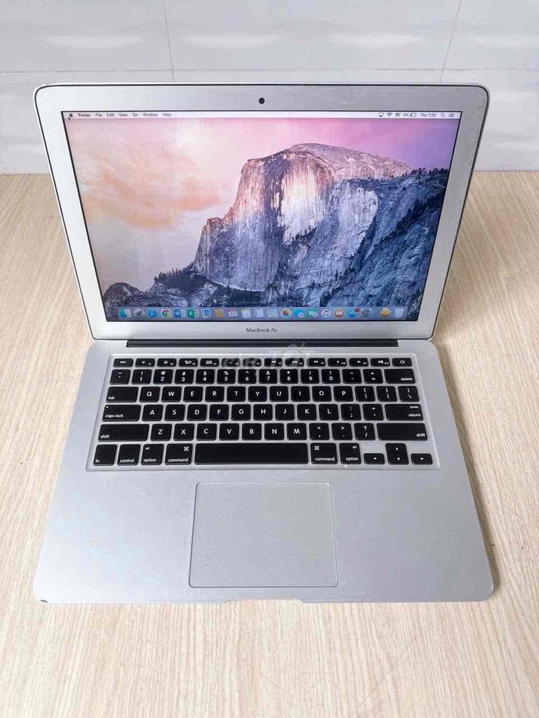MacBook Air 2015 (a1466 emc 2925) core i5. Mua bán Laptop tại Quận Tân Phú Tp Hồ Chí Minh được đăng bởi Nguyễn Phong hình 1