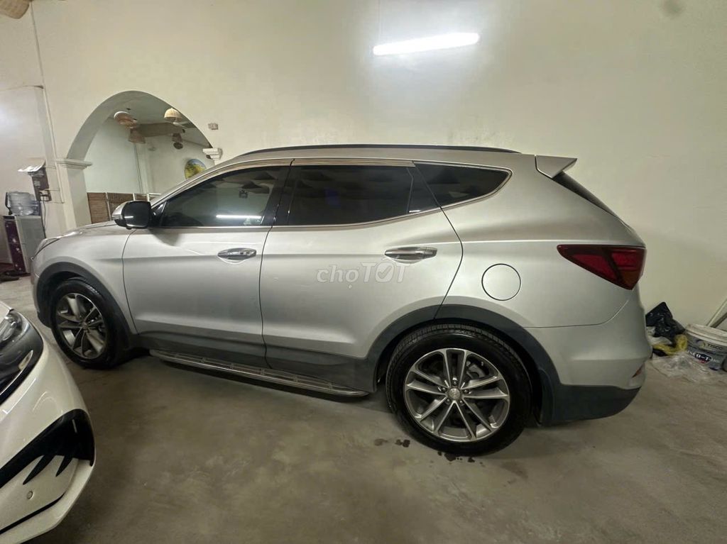 Bán xe santafe màu Bạc Đk2017,Máy dầu bản đặc biệt. Mua bán Ô tô tại Huyện Thạch Thất Hà Nội được đăng bởi KHAC DONG hình 3