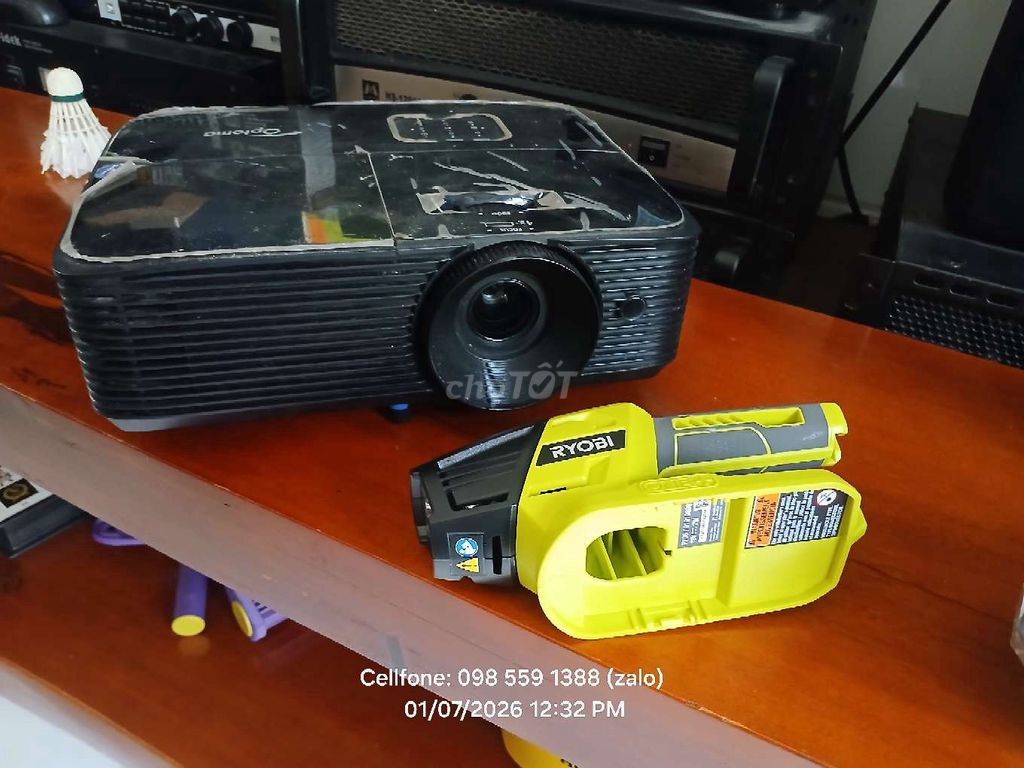 Máy chiếu Optoma, màn chiếu đủ. Mua bán Đồ dùng văn phòng tại Thành phố Dĩ An Bình Dương được đăng bởi Thành Long hình 1