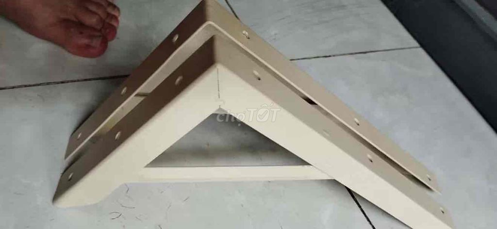 Ke góc làm kệ treo tường, giá đỡ dài 20cm. 12 cái. Mua bán Tủ, kệ gia đình tại Quận Bình Thạnh Tp Hồ Chí Minh được đăng bởi Thuỳ Dương  hình 1