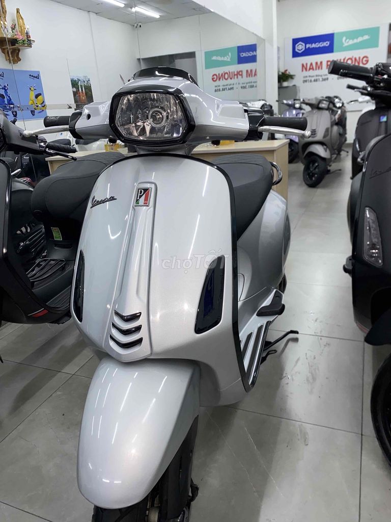 vespa 3vie màu xám bạc chính chủ