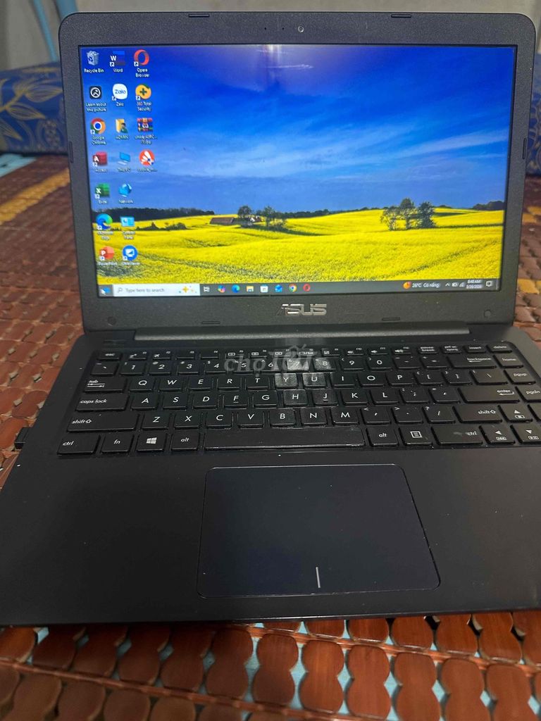 Laptop Asus Đen Đã qua sử dụng. Mua bán Laptop tại Thành phố Long Khánh Đồng Nai được đăng bởi Hải hình 1