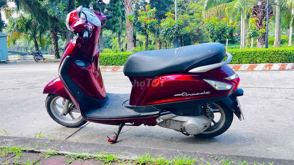 xe grande cực đẹp máy siêu êm biển tp cc 95%. Mua bán Xe máy tại Thành phố Thủ Dầu Một Bình Dương được đăng bởi lê thành  hình 5