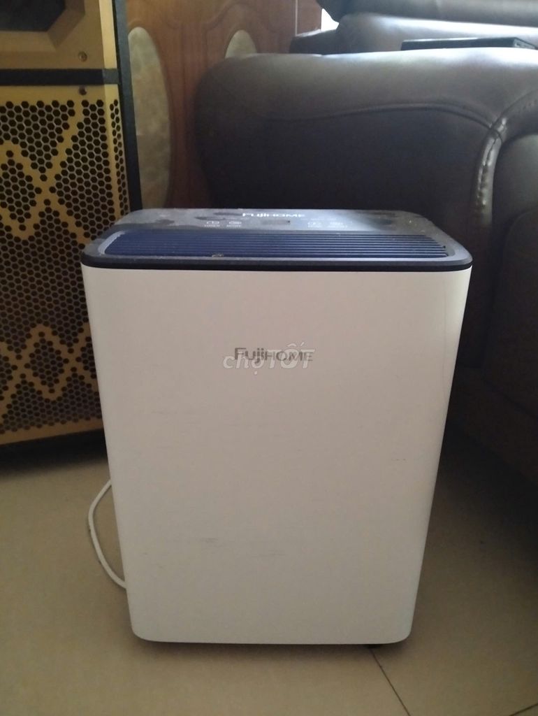 Máy hút ẩm Fujihome 16lite 16L/ngày Trắng. Mua bán Nội thất, đồ gia dụng khác tại Huyện Gia Lâm Hà Nội được đăng bởi Nguyễn Hoàng hình 1