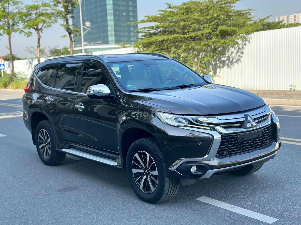 Mitsubishi Pajero Sport 2017 3.0V6 4x4 Xăng 2 Cầu. Mua bán Ô tô tại Quận Cầu Giấy Hà Nội được đăng bởi Vũ Kiên hình 4