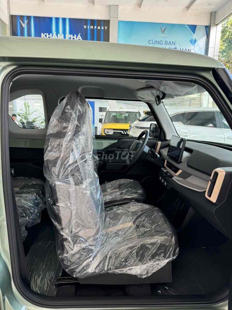 VinFast VF3, ưu đãi đến 53 triệu đồng. Mua bán Ô tô tại Quận Bình Tân Tp Hồ Chí Minh được đăng bởi VÕ LONG HẢI VinFast Chevrolet hình 12