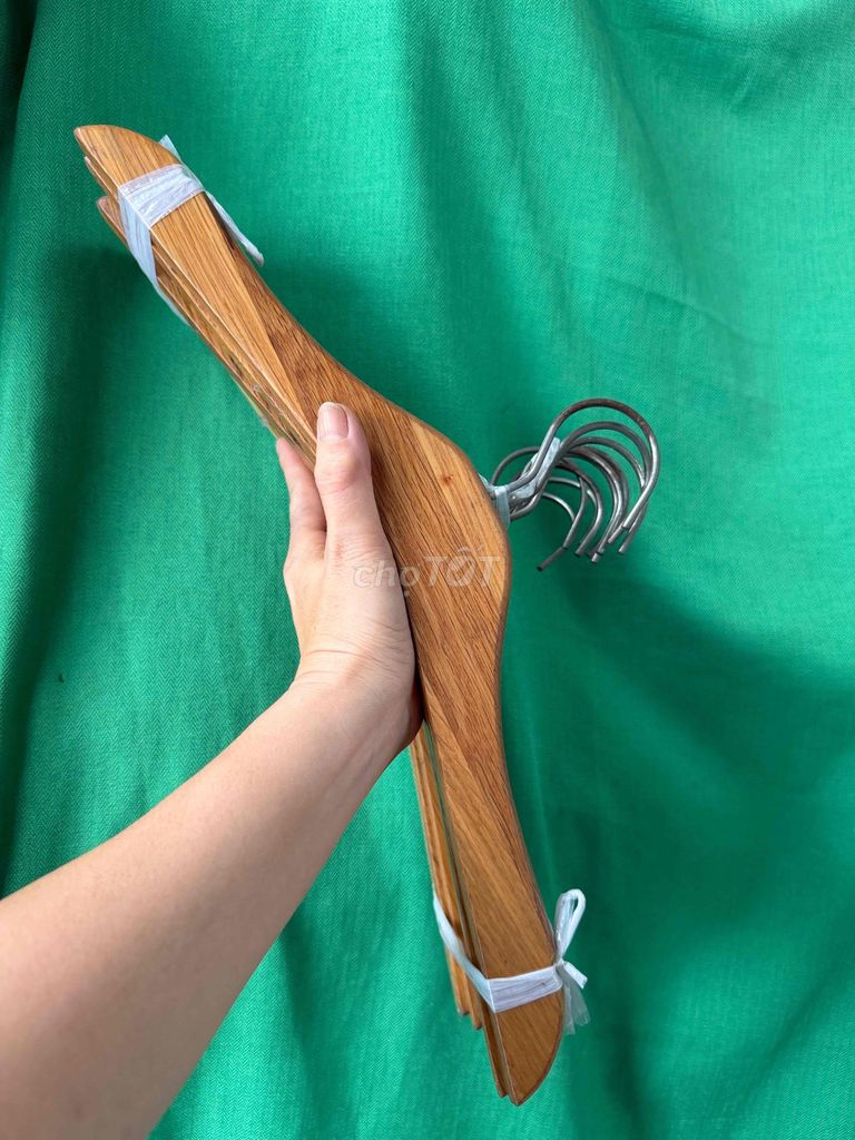 Móc treo quần áo Gỗ Nâu. Mua bán Nội thất, đồ gia dụng khác tại Quận Tân Bình Tp Hồ Chí Minh được đăng bởi Mr hường hình 1