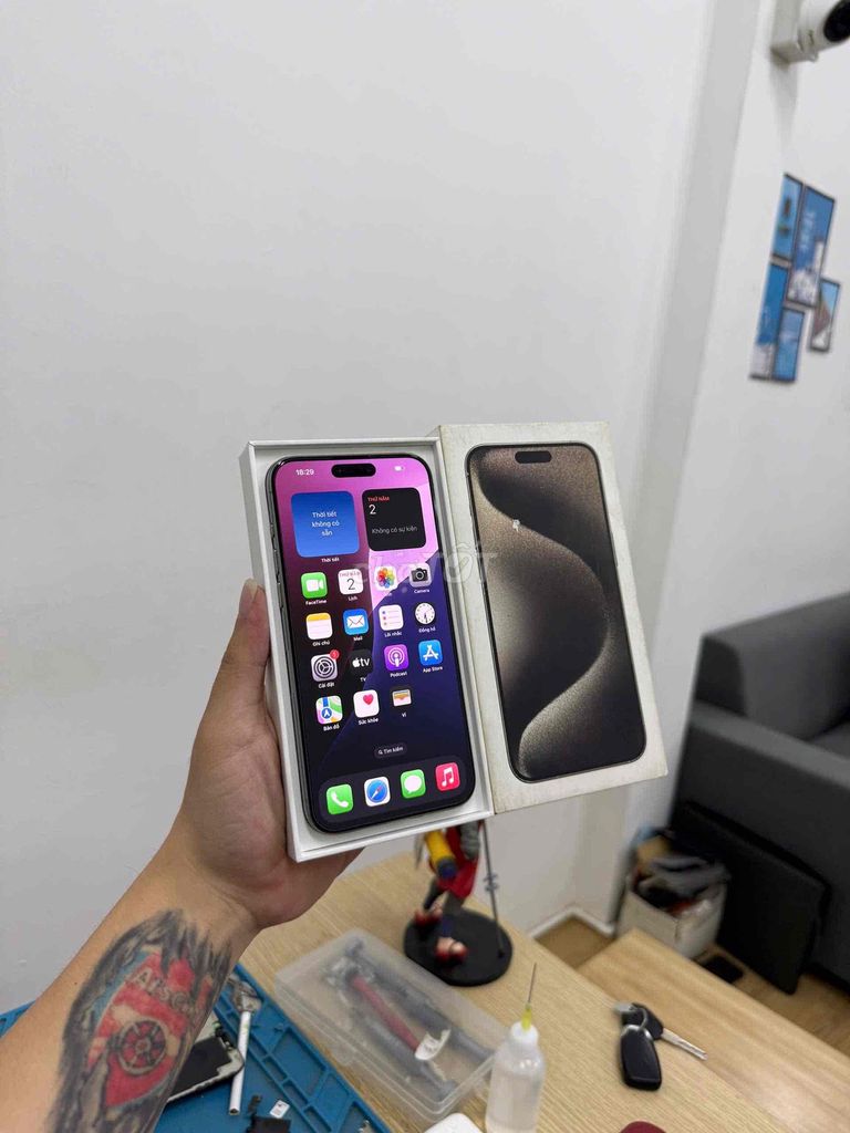 Apple iPhone 15 Pro Max 256GB Xám. Mua bán Điện thoại tại Quận Đống Đa Hà Nội được đăng bởi KT Hà Nội Mobile hình 1
