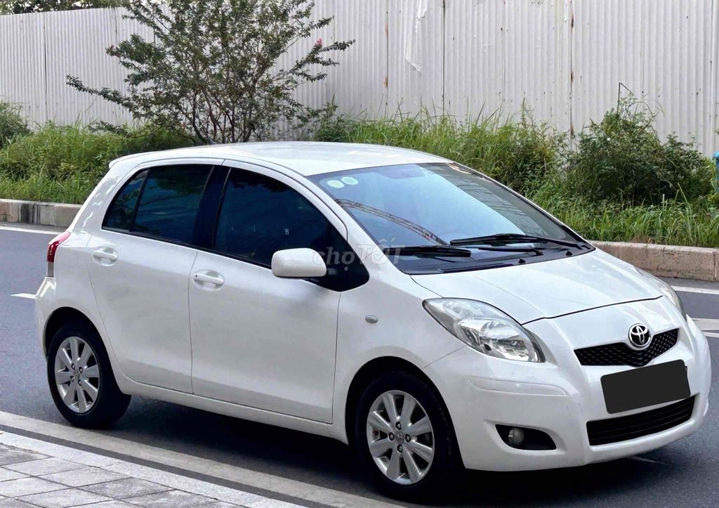 Toyota Yaris 1.3AT sx 2010 nhập Nhật siêu đẹp. Mua bán Ô tô tại Quận Cầu Giấy Hà Nội được đăng bởi Cao Quý hình 3