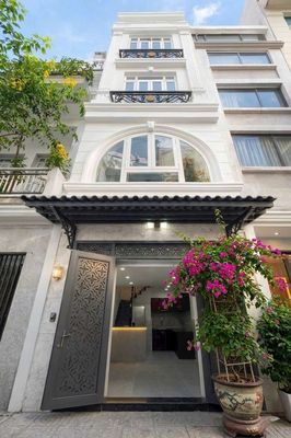 BÁN NHÀ ĐẸP MỘT TRỆT 4 LẦU 6,15 tỷ ( QUẬN 4 )