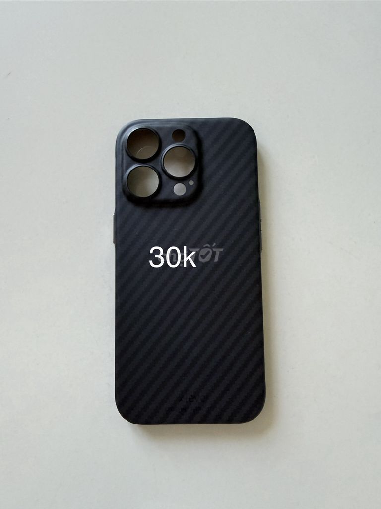 Ốp lưng iPhone 16 Pro Da Carbon Đen. Mua bán Phụ kiện (Màn hình, Chuột...) tại Thành phố Nha Trang Khánh Hòa được đăng bởi Nhung Ho hình 1