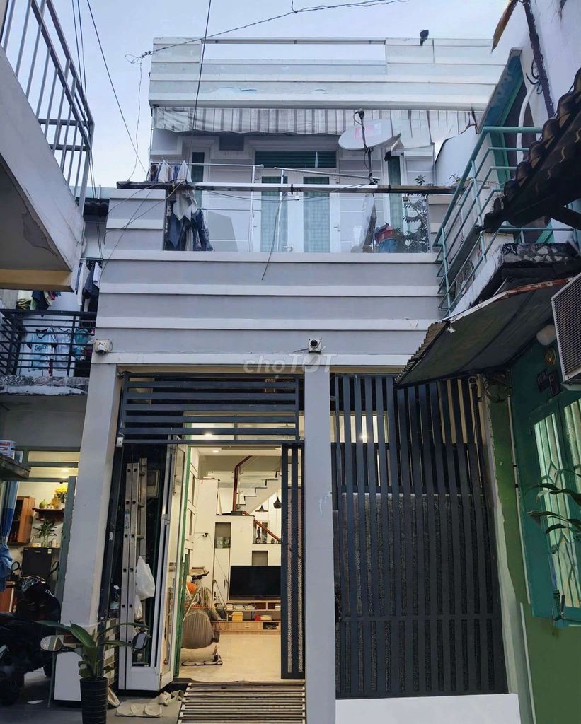 NHÀ 2TẦNG MỚI ĐẸP- BÌNH TÂN - GIÁ HƠN 4TỎI