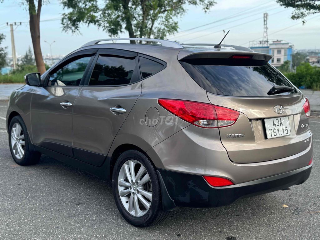Hyundai Tucson 2010 2.0 AT 4WD. Mua bán Ô tô tại Quận Cẩm Lệ Đà Nẵng được đăng bởi Anh Tân hình 5