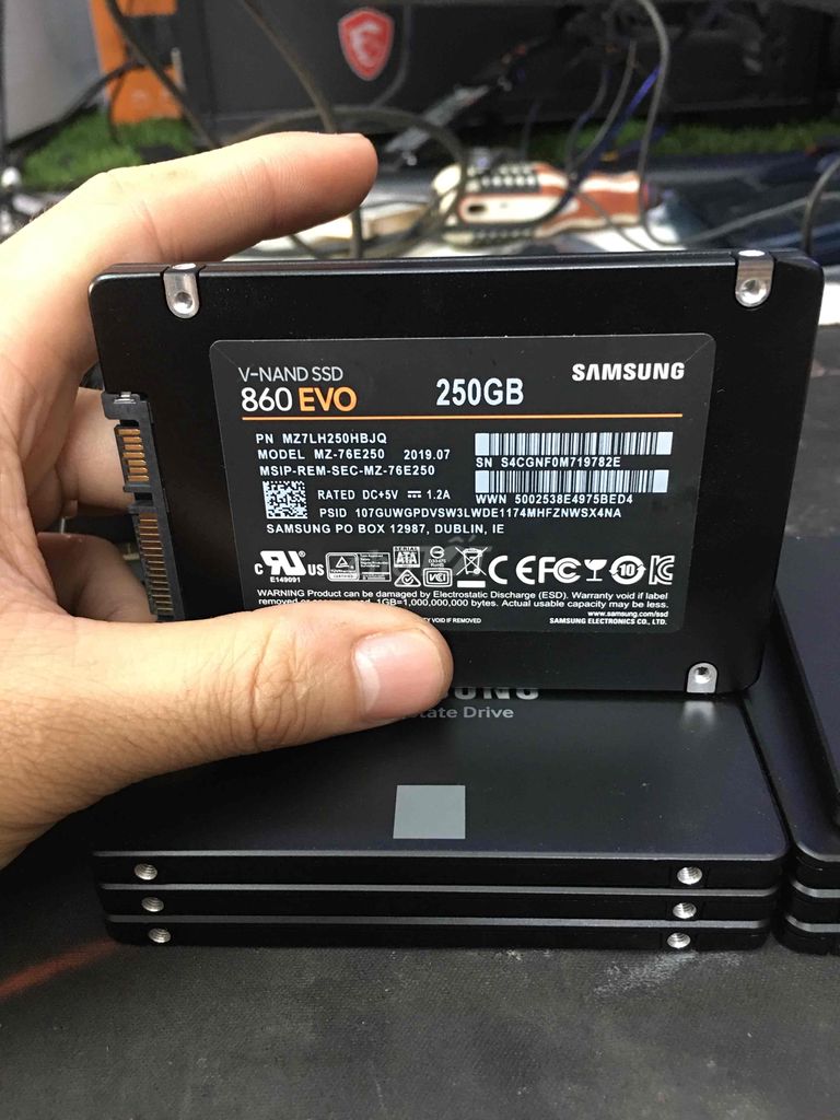Thanh lý ổ ssd 250GB Samsung 860 evo hàng đẹp