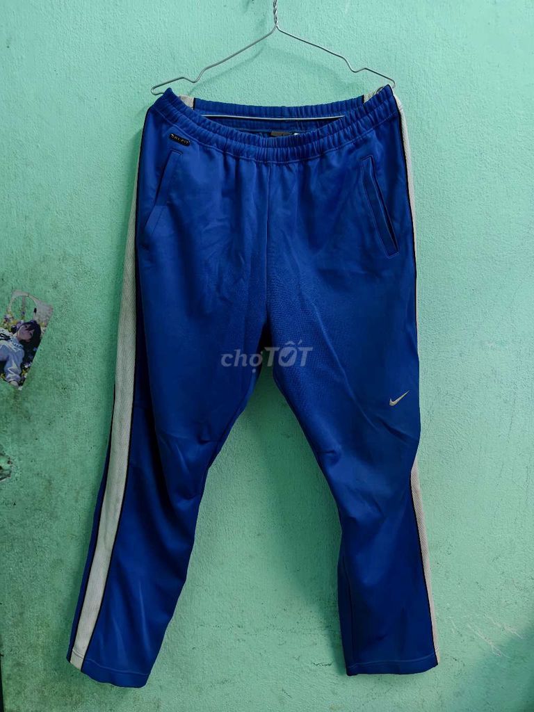 Quần thể thao Nike Dri-Fit Nam size M. Mua bán Quần áo tại Thành phố Huế Thừa Thiên Huế được đăng bởi A Bảy hình 1