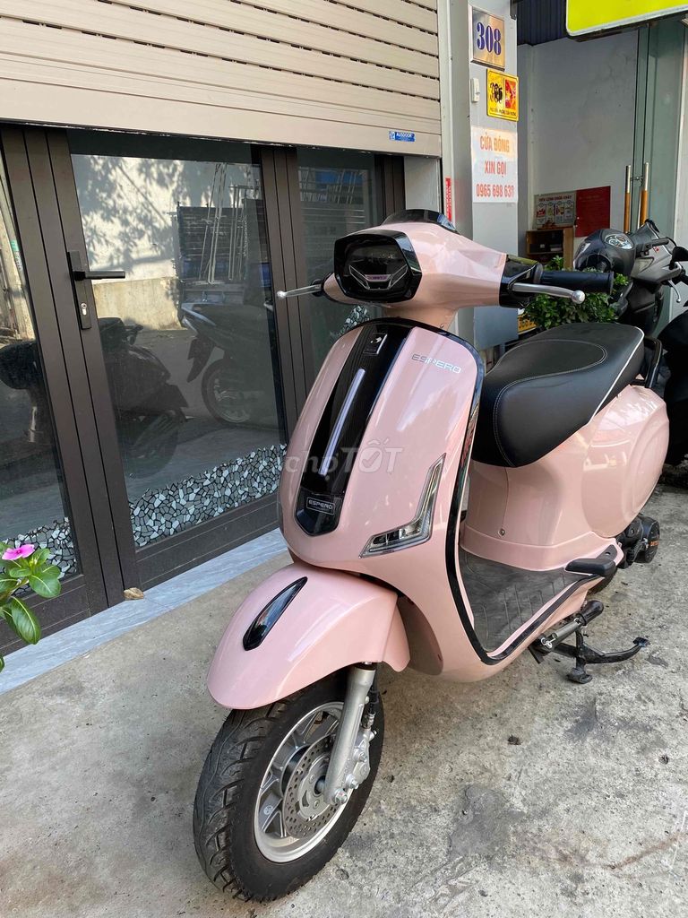 Vespa 50cc 2026 Розовый, пробег 1000 км