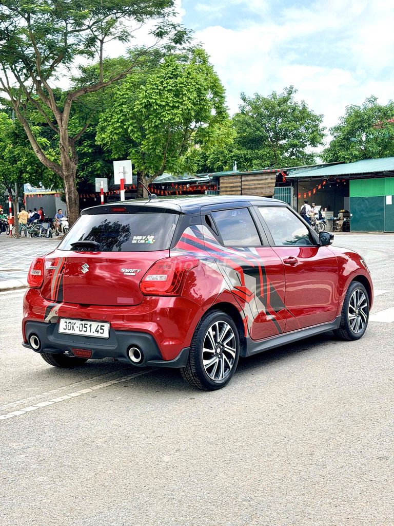 Suzuki Swift 2022 - 39000 km. Mua bán Ô tô tại Quận Long Biên Hà Nội được đăng bởi Đào Việt Phương hình 1