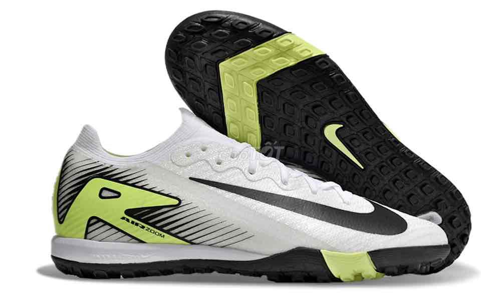 Giày đá bóng Nike Thoáng khí Nam Nữ. Mua bán Đồ thể thao, Dã ngoại tại Thành phố Bà Rịa Bà Rịa - Vũng Tàu được đăng bởi Khang Van hình 1