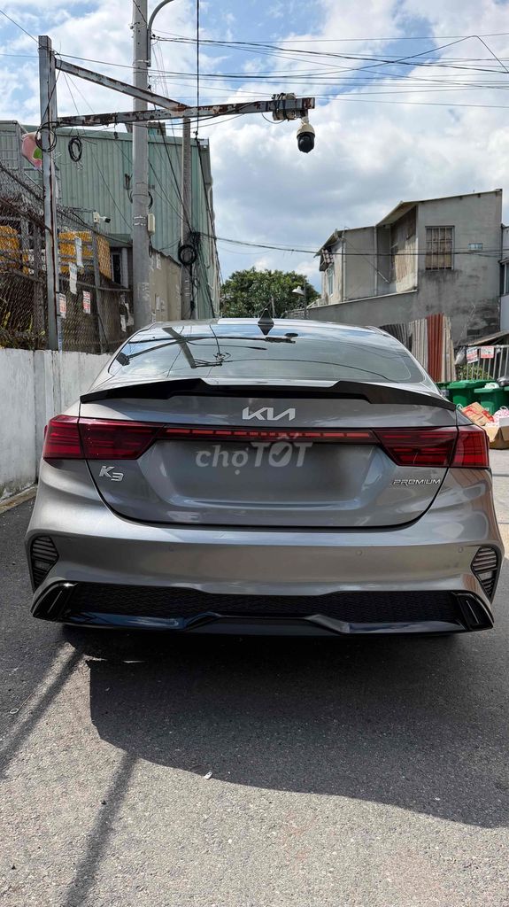 Kia K3 2.0 Premium 2022 серый один владелец номера Хошимина