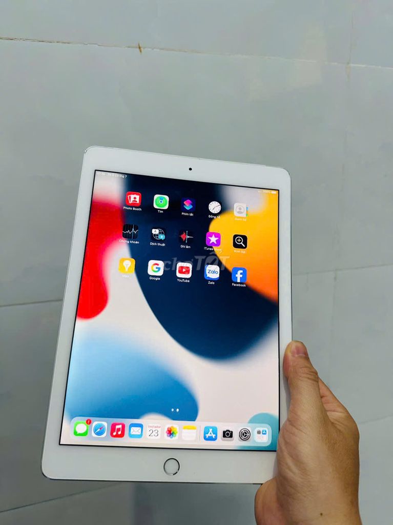 Apple iPad Air 2 16GB Bạc 9.7 inch. Mua bán Máy tính bảng tại Thành phố Thủ Đức Tp Hồ Chí Minh được đăng bởi GTR Tringuyen hình 1