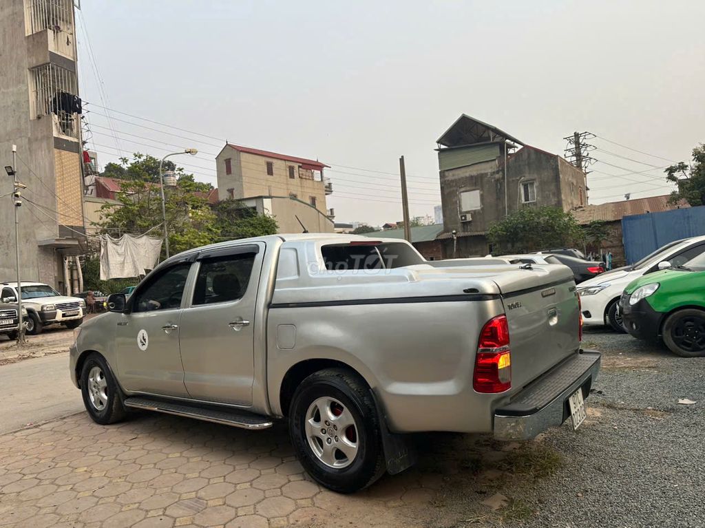 Toyota HILUX 2012 Phom Mới Chính Chủ
