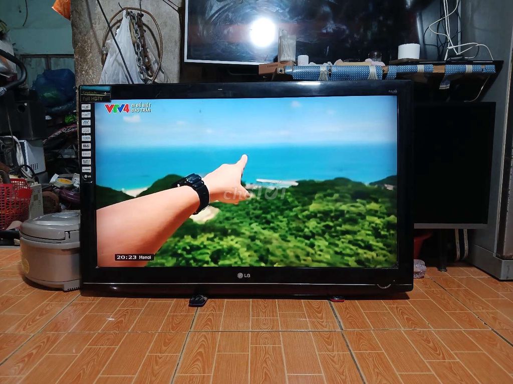 Tivi LG 42 inch còn tốt. Mua bán Tivi, Âm thanh tại Thành phố Thủ Đức Tp Hồ Chí Minh được đăng bởi Tinh hình 1