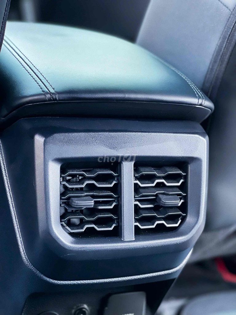 Ford Raptor 2025 4000km. Mua bán Ô tô tại Quận Long Biên Hà Nội được đăng bởi Mr Tài Oto hình 11