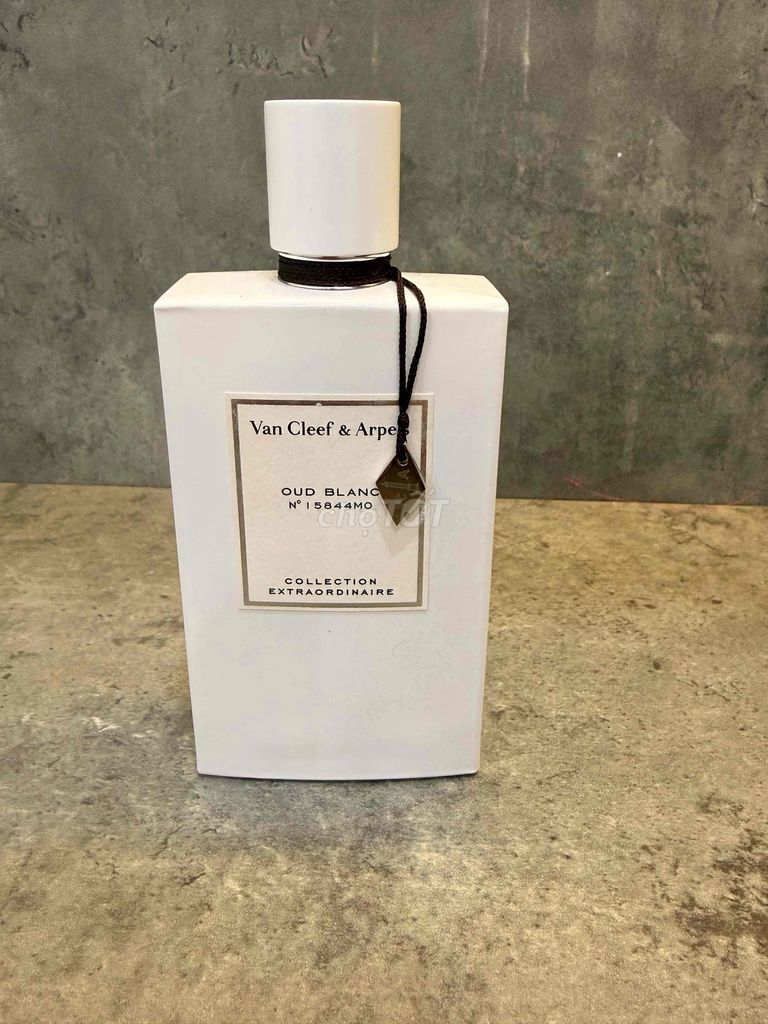 Nước hoa Van Cleef & Arpels Oud Blanc 75ml Unisex. Mua bán Nước hoa tại Quận Hai Bà Trưng Hà Nội được đăng bởi Saku hình 1
