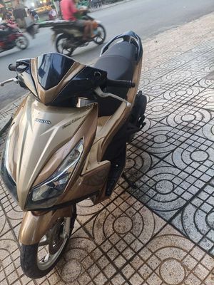 Honda Air Blade Vàng đồng. Mua bán Xe máy tại Quận Tân Bình Tp Hồ Chí Minh được đăng bởi duong hoang tri