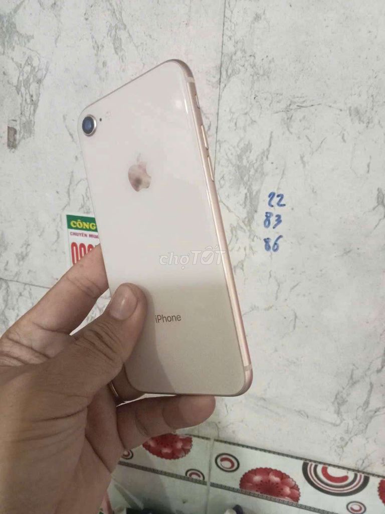  iPhone 8 64GB Vàng hồng 90%. Mua bán Điện thoại tại Quận Ninh Kiều Cần Thơ được đăng bởi Xang  hình 1