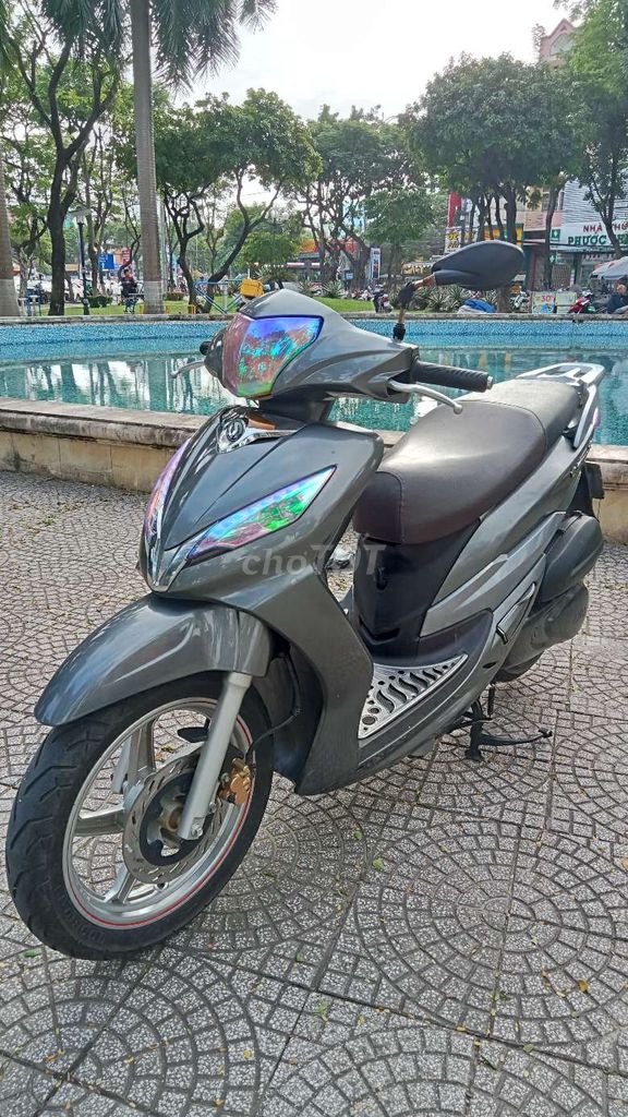 SYM Shark 170cc bao đẹp bao êm,  đủ giấy tờ  BS 43. Mua bán Xe máy tại Quận Thanh Khê Đà Nẵng được đăng bởi Trần Khải hình 7