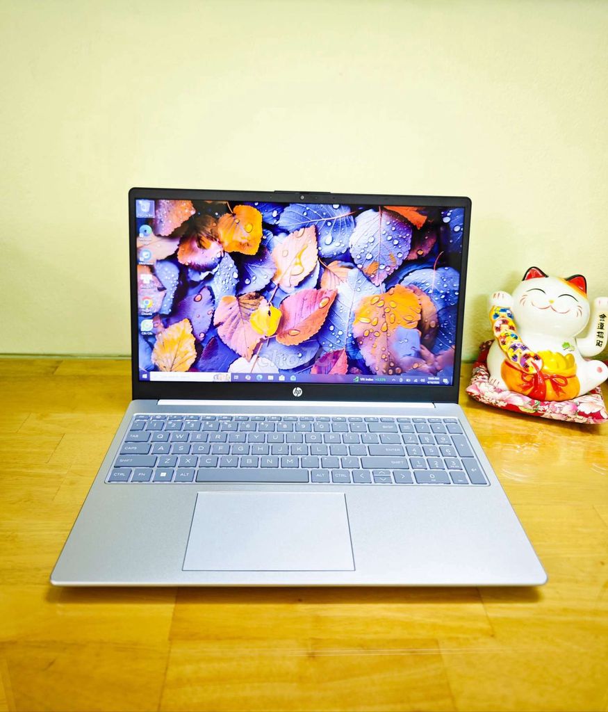 HP Laptop 15 Cảm Ứng Trắng Như Ngọc Trinh. Mua bán Laptop tại Quận Gò Vấp Tp Hồ Chí Minh được đăng bởi Laptop Thiên Hoàng  hình 1