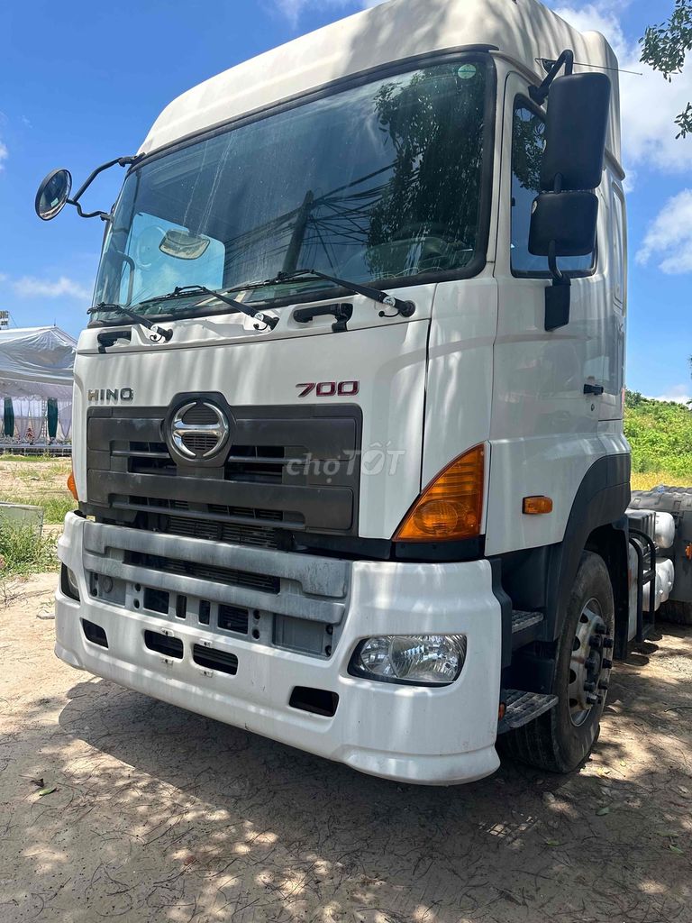 Hino bán xe đầu kéo