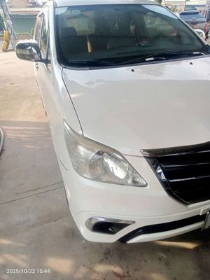 Toyota Innova 2015 số sàn 8 chỗ màu trắng. Mua bán Ô tô tại Huyện Đồng Phú Bình Phước được đăng bởi khánh lâm