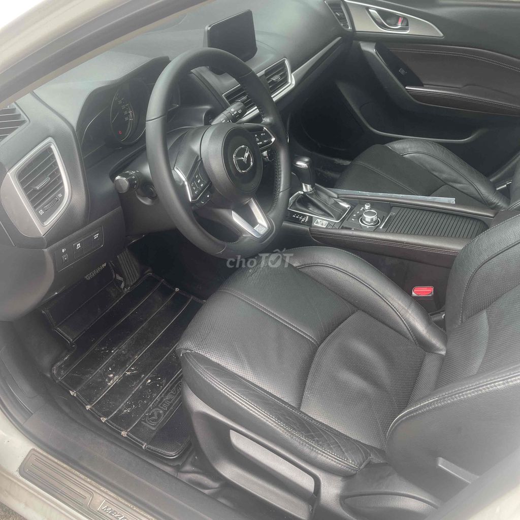 Cần bán Mazda 3 Hachback Sport 2017 FL. Mua bán Ô tô tại Quận Cẩm Lệ Đà Nẵng được đăng bởi Ô tô Hyundai Đà Nẵng  hình 7