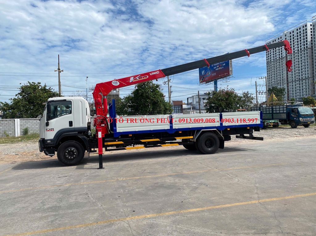 Bán Isuzu 9 Tấn cẩu Unic 6.3 tấn thùng dài 7.3m. Mua bán Xe tải, xe ben tại Quận 12 Tp Hồ Chí Minh được đăng bởi Mr Thành hình 3