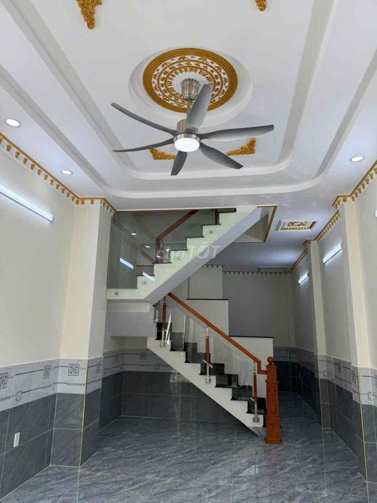 cho thuê nha 1 tret 2 lau 3pn 2 wc suong so 9 BHH Binh Tan