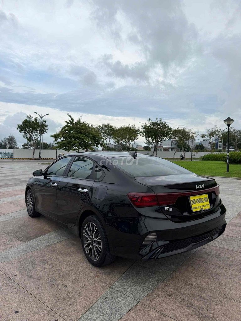 Kia K3 MT 2022 35000km Đen Số sàn