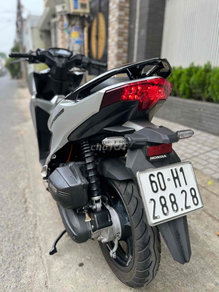 Vario150 bạc posche. Mua bán Xe máy tại Thành phố Biên Hòa Đồng Nai được đăng bởi Khiêm Đỗ hình 3